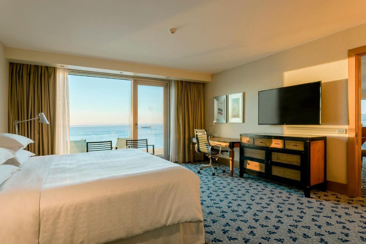 Sheraton Miramar Hotel & Convention Center Vina del Mar Eksteriør billede A guest room at the Westin Boston Harbor